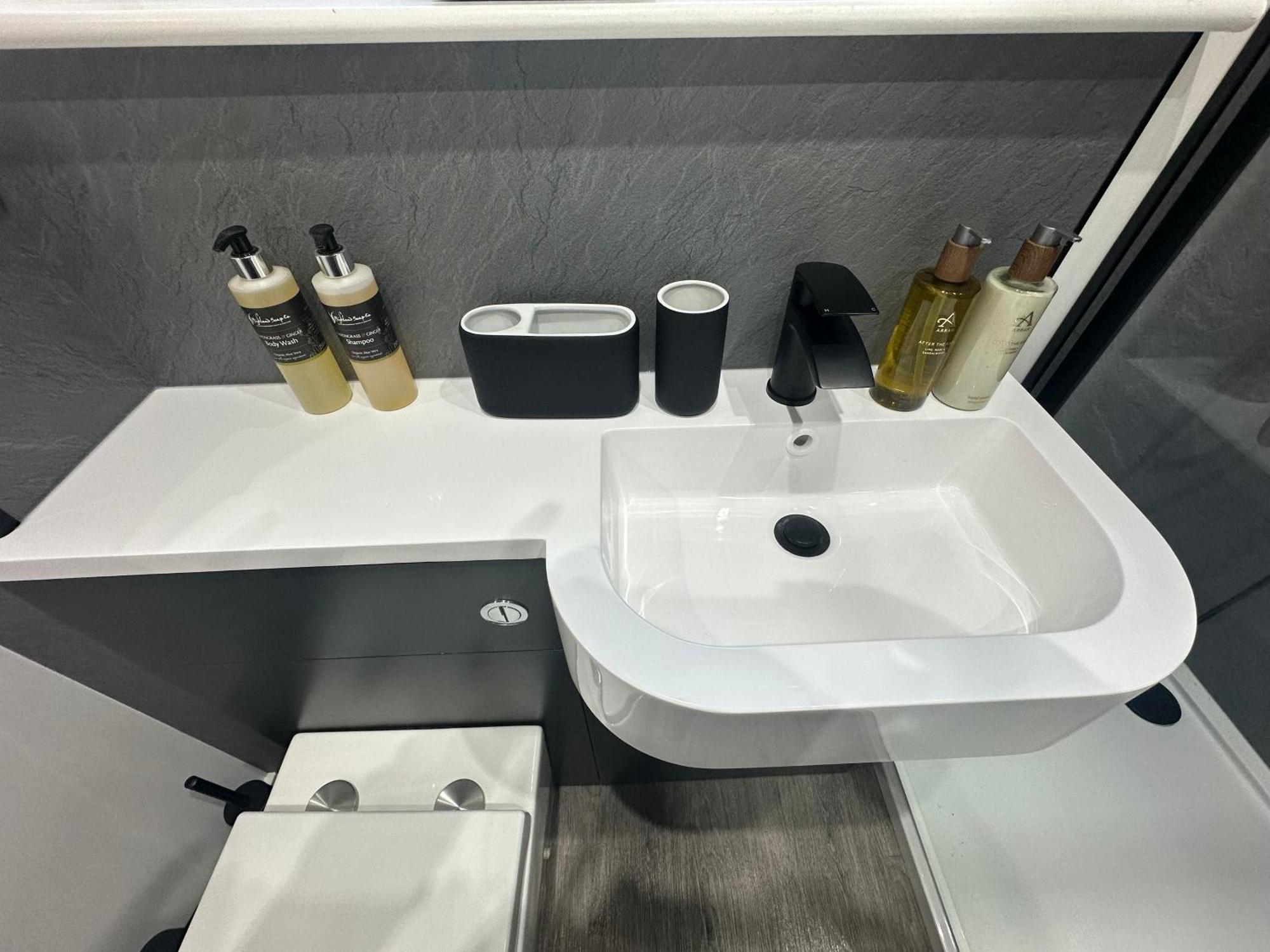 פורטרי Burnbrae Apartment מראה חיצוני תמונה